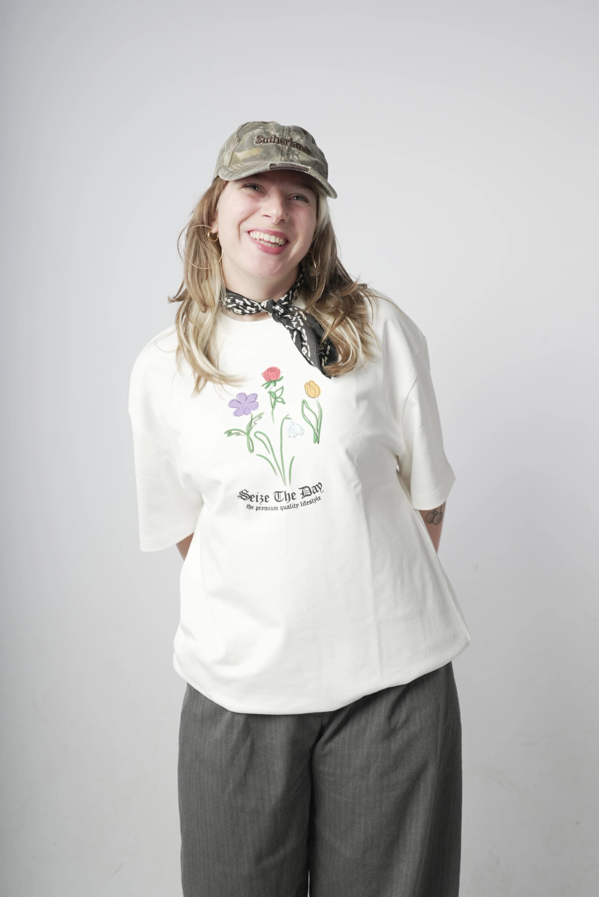 Model in Better Tee van Seize the day