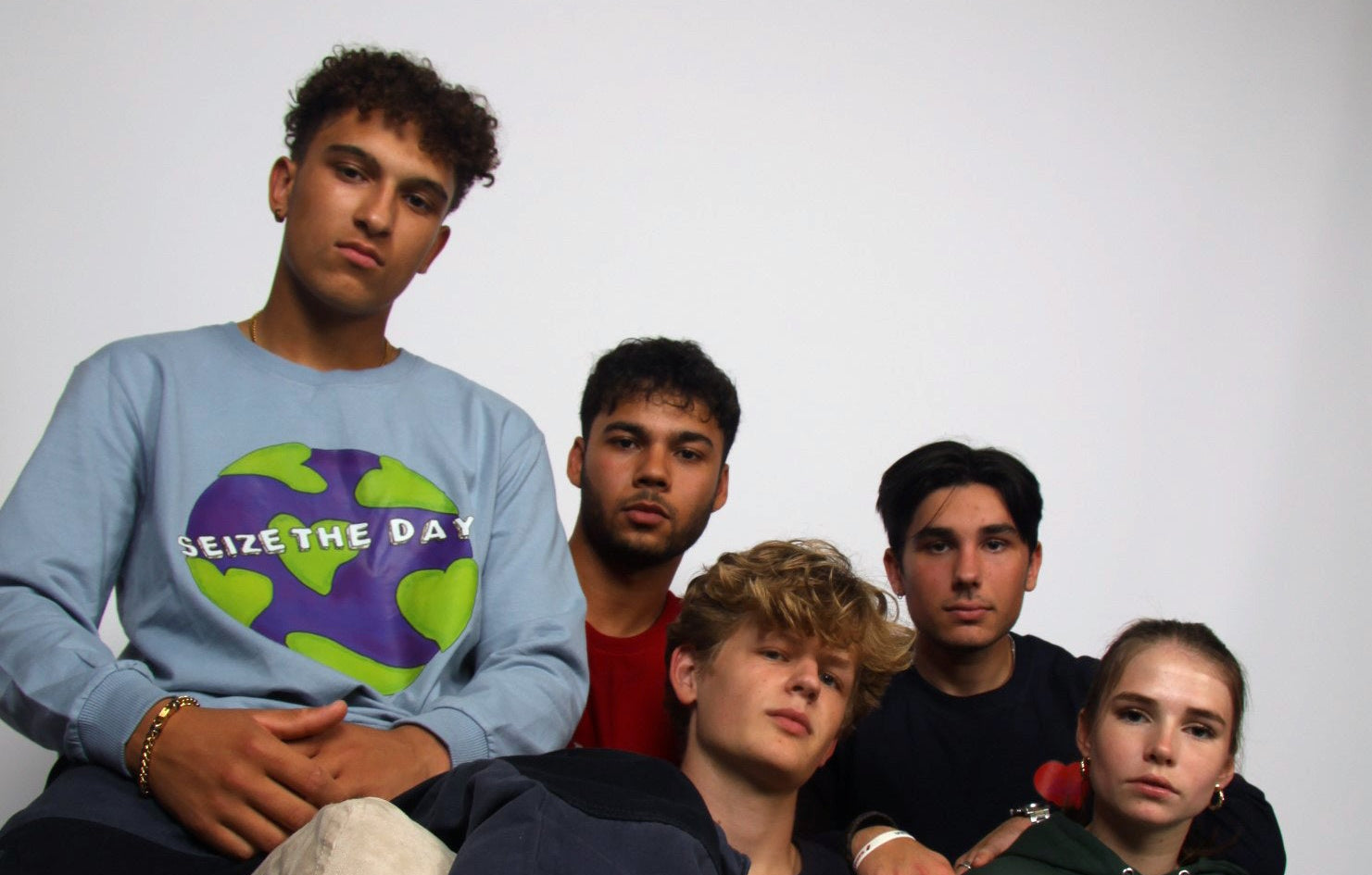Groepsfoto van modellen voor collectie I van Seize the Day